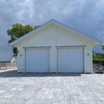 Här har vi rest Stommen och lagt fram till pappen på taket resten gjorde kunden